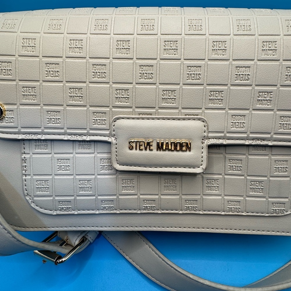 Steve Madden Cream Crossbody Bag - Picture 6 of 6